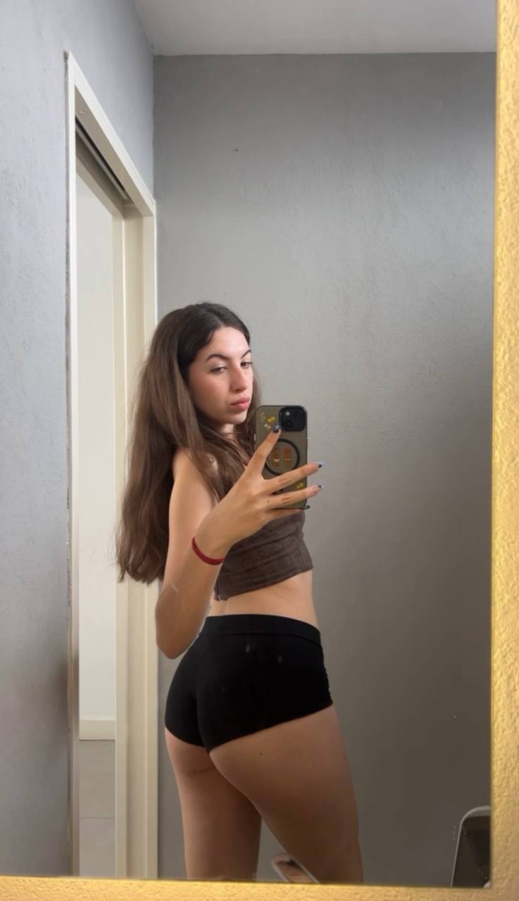 Amber in her underwear in Kota Baru