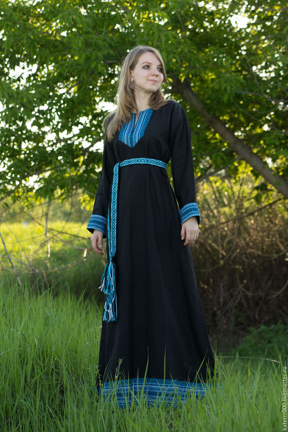 Women in Slavic costumes in Kota Baru