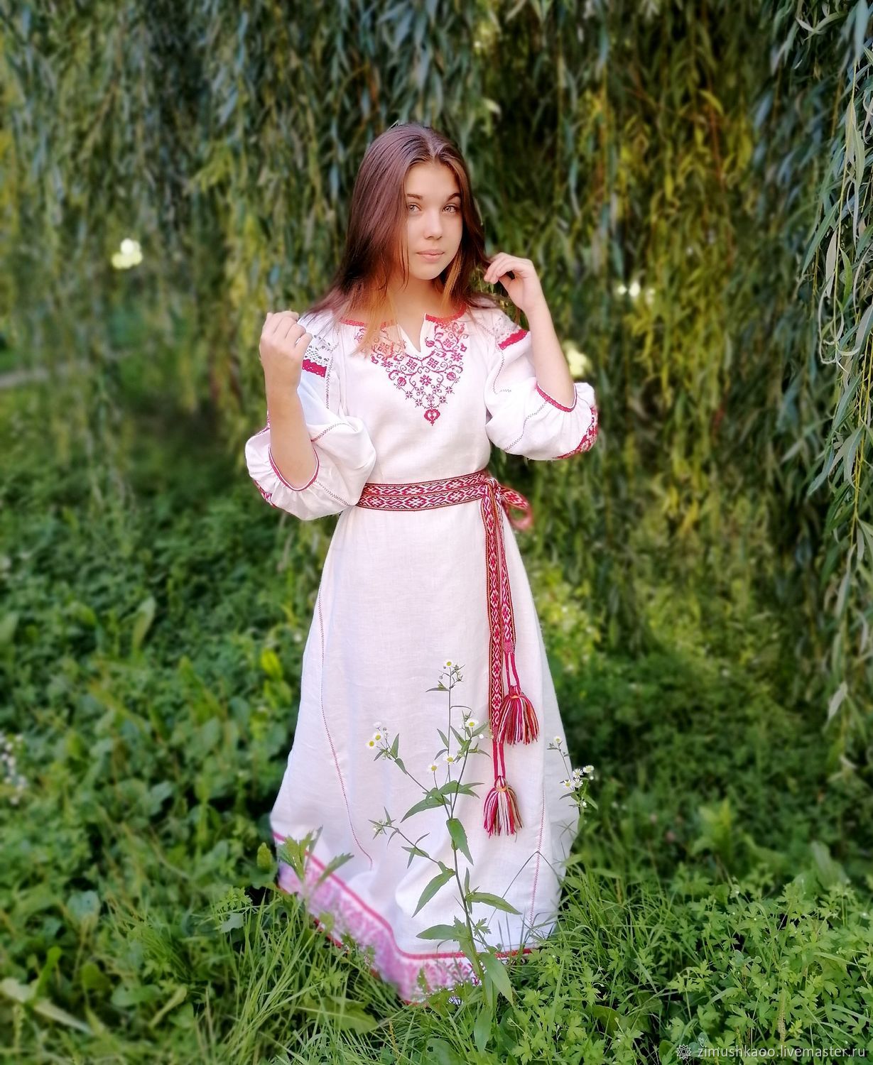 Girl Girls in Slavic costumes in Kota Baru