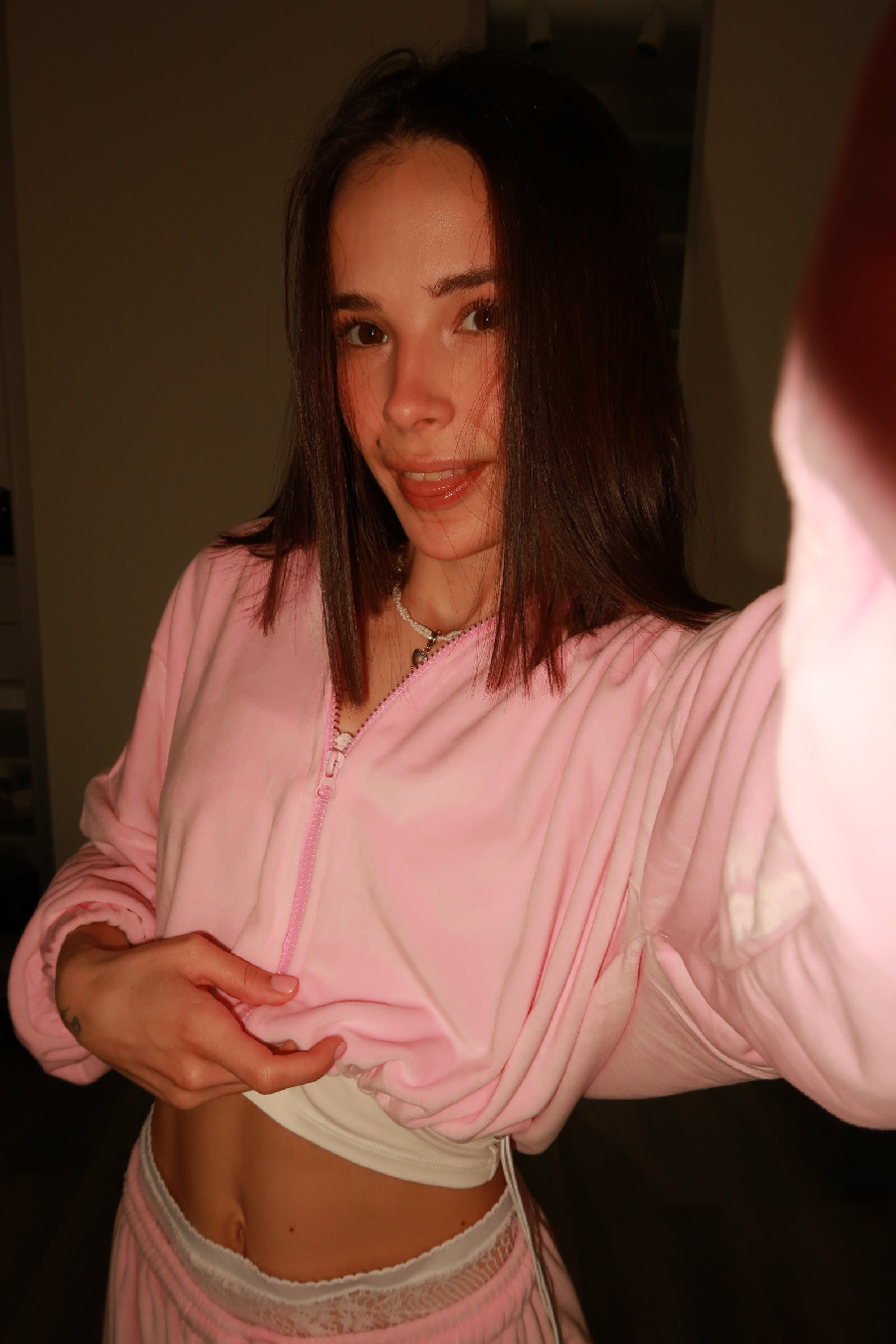 Tina brings the glow — live moments in Kota Baru